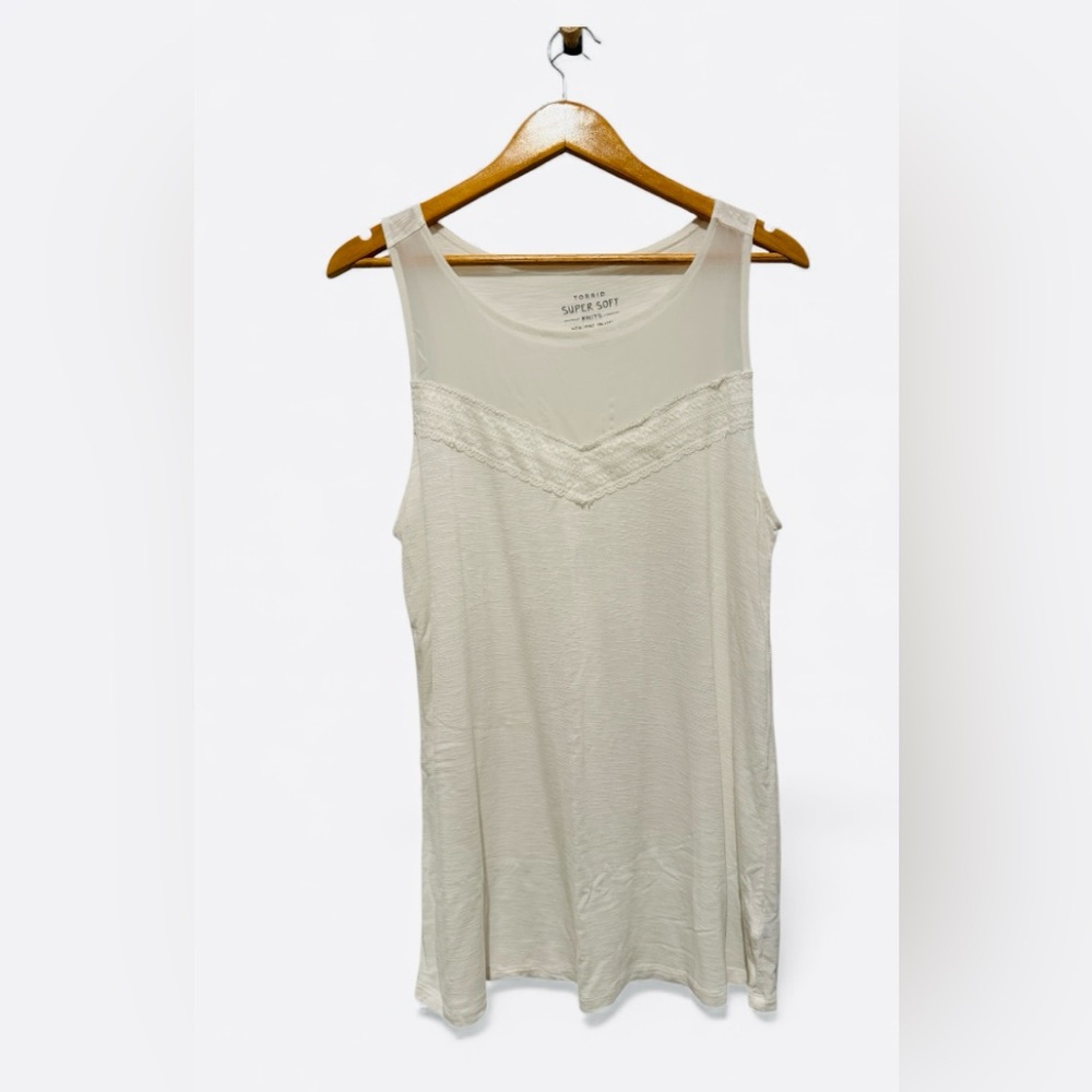 Torrid Super Soft White Mesh Yoke Tank•Size 1 • Gorgeous & Flowy - Picture 4 of 6
